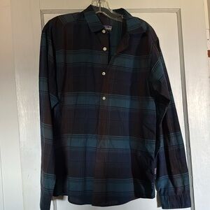 Patagonia button down shift, casual